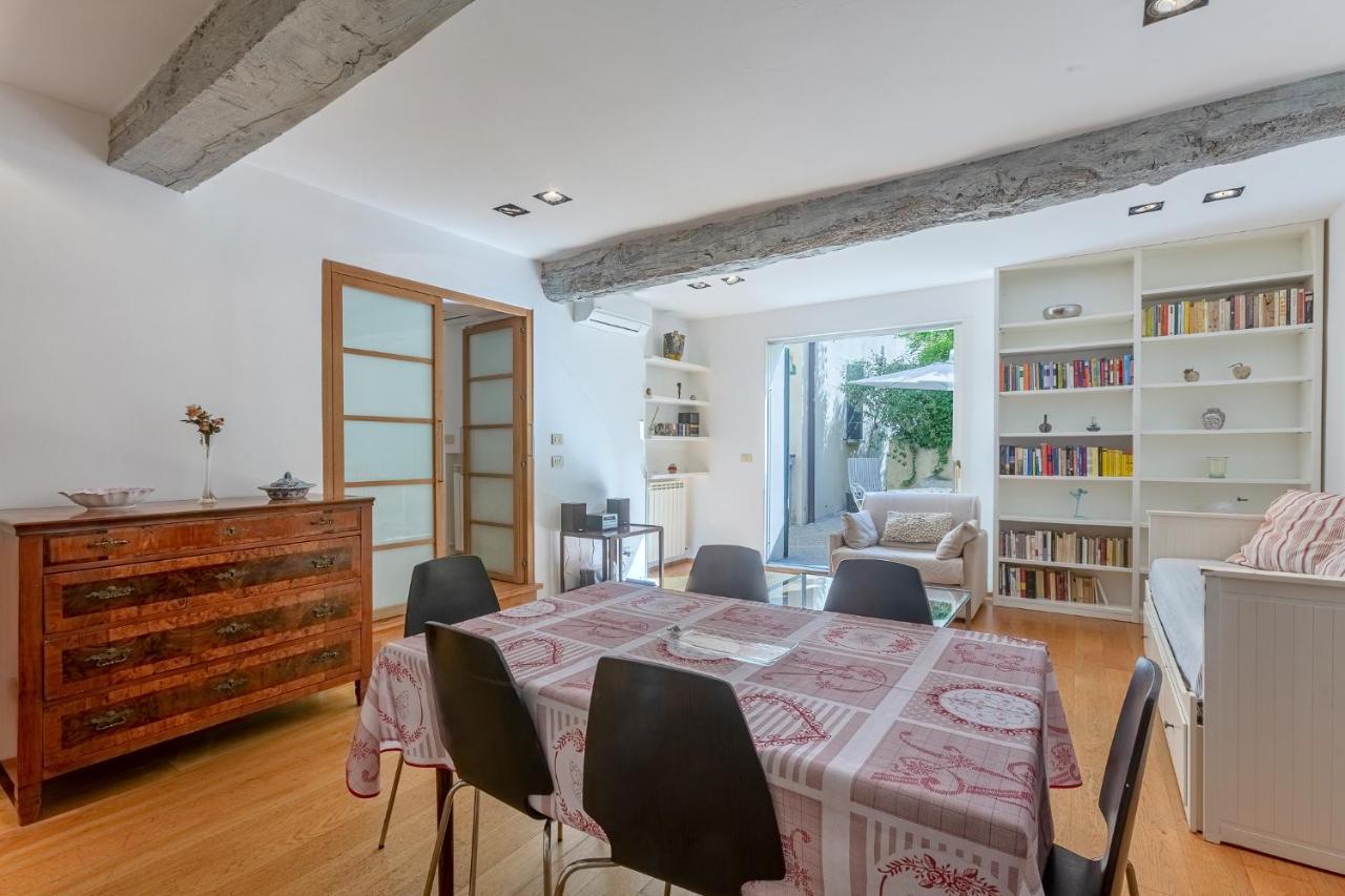 Pleasant Central Apartment With Garden Bologna Exterior photo