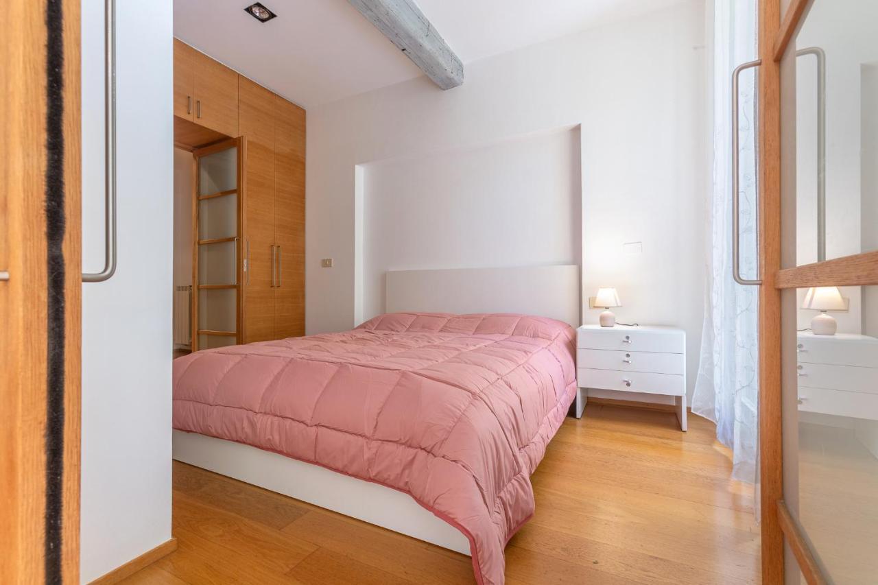 Pleasant Central Apartment With Garden Bologna Exterior photo