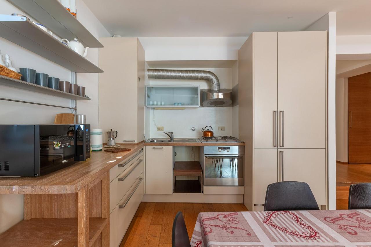 Pleasant Central Apartment With Garden Bologna Exterior photo